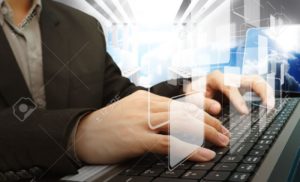 13422096-male-hands-working-with-laptop-computer-Stock-Photo-software-engineer-database-300x182 13422096-male-hands-working-with-laptop-computer-Stock-Photo-software-engineer-database