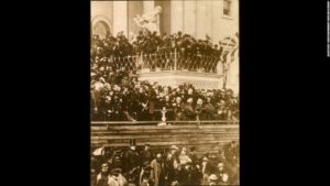 170105080928-16-u-s-presidential-inaugurations-restricted-super-169-1-300x169 170105080928-16-u-s-presidential-inaugurations-restricted-super-169 (1)