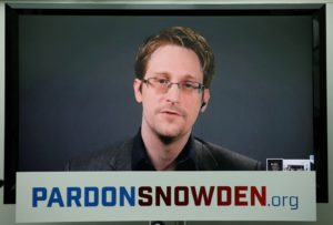 edward-snowden-his-supporters-make-case-pardon-300x203 edward-snowden-his-supporters-make-case-pardon