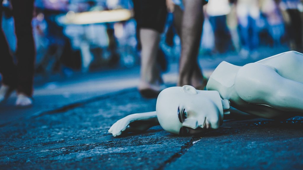 mannequin-1208188_1920-1024x576 Проблемы с посещаемостью, или Почему мой сайт никому не нужен?