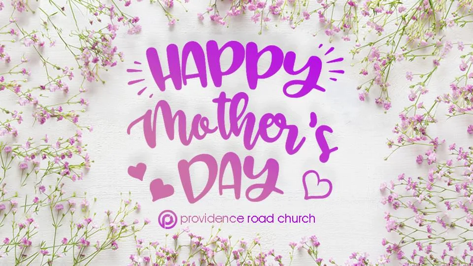 Открытка с надписью Happy Mother's Day и розовыми цветами по краям.