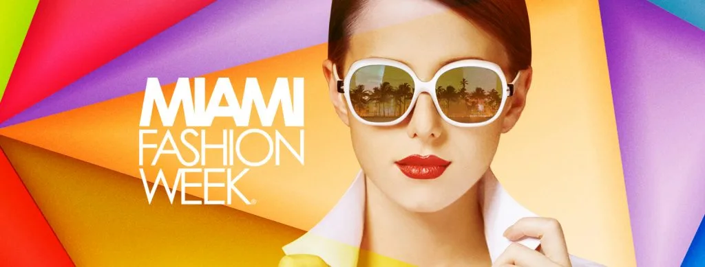 Девушка в солнцезащитных очках на ярком фоне с надписью Miami Fashion Week.