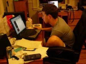mark-zuckerberg-harvard-dorm-300x225 mark-zuckerberg-harvard-dorm