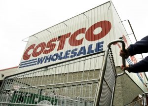 a-new-bulk-shopping-app-is-competition-for-sams-club-and-costco-300x215 Earns Costco