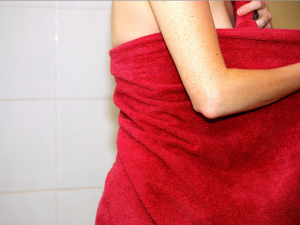 buying-a-set-of-fluffy-bath-towels-doesnt-cost-a-lot-but-itll-make-drying-off-feel-like-a-luxurious-experience-300x225 buying-a-set-of-fluffy-bath-towels-doesnt-cost-a-lot-but-itll-make-drying-off-feel-like-a-luxurious-experience