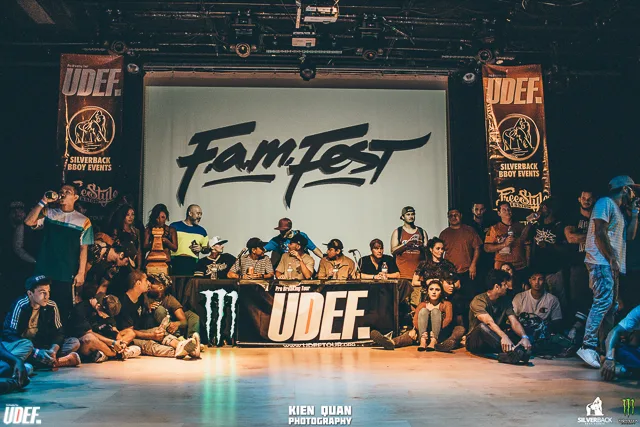 Хип-хоп баттл и зрители на танцевальном фестивале Fam Fest