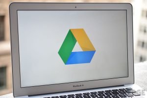 google-drive-laptop_1020.0-300x200 google-drive-laptop_1020.0