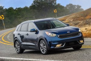 2017-Kia-Niro-front-three-quarter-02-126-300x200 2017-Kia-Niro-front-three-quarter-02-126