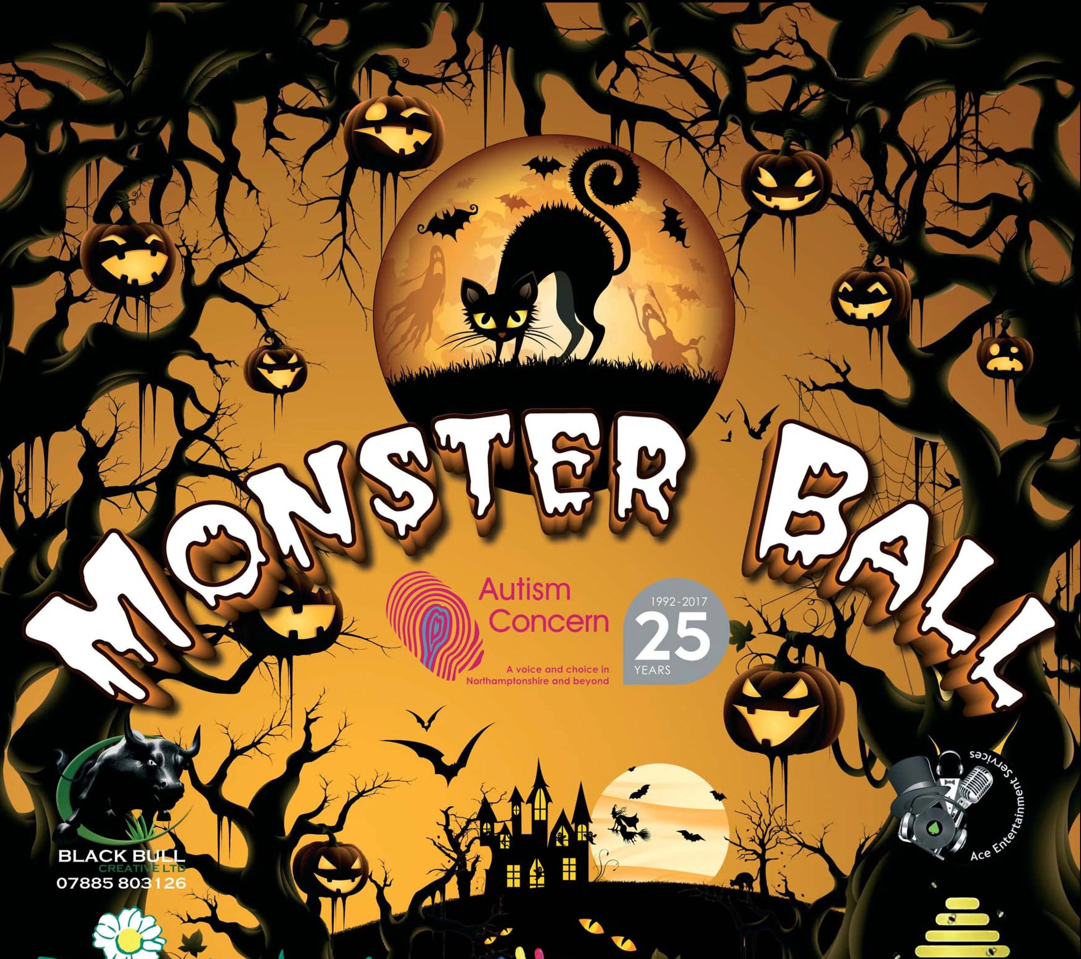 Иллюстрация к Хэллоуину с черным котом на фоне луны и надписью Monster Ball