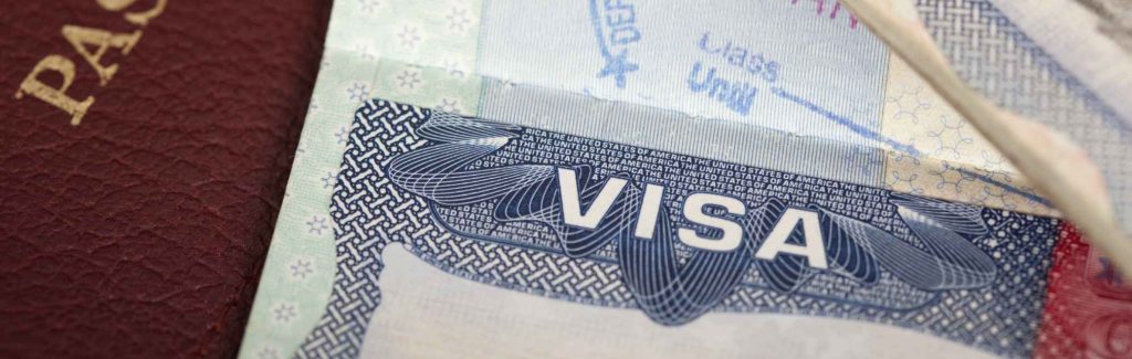 istock_000019093513_double-1024x325 Где россиянам быстро получить визу в США: три варианта