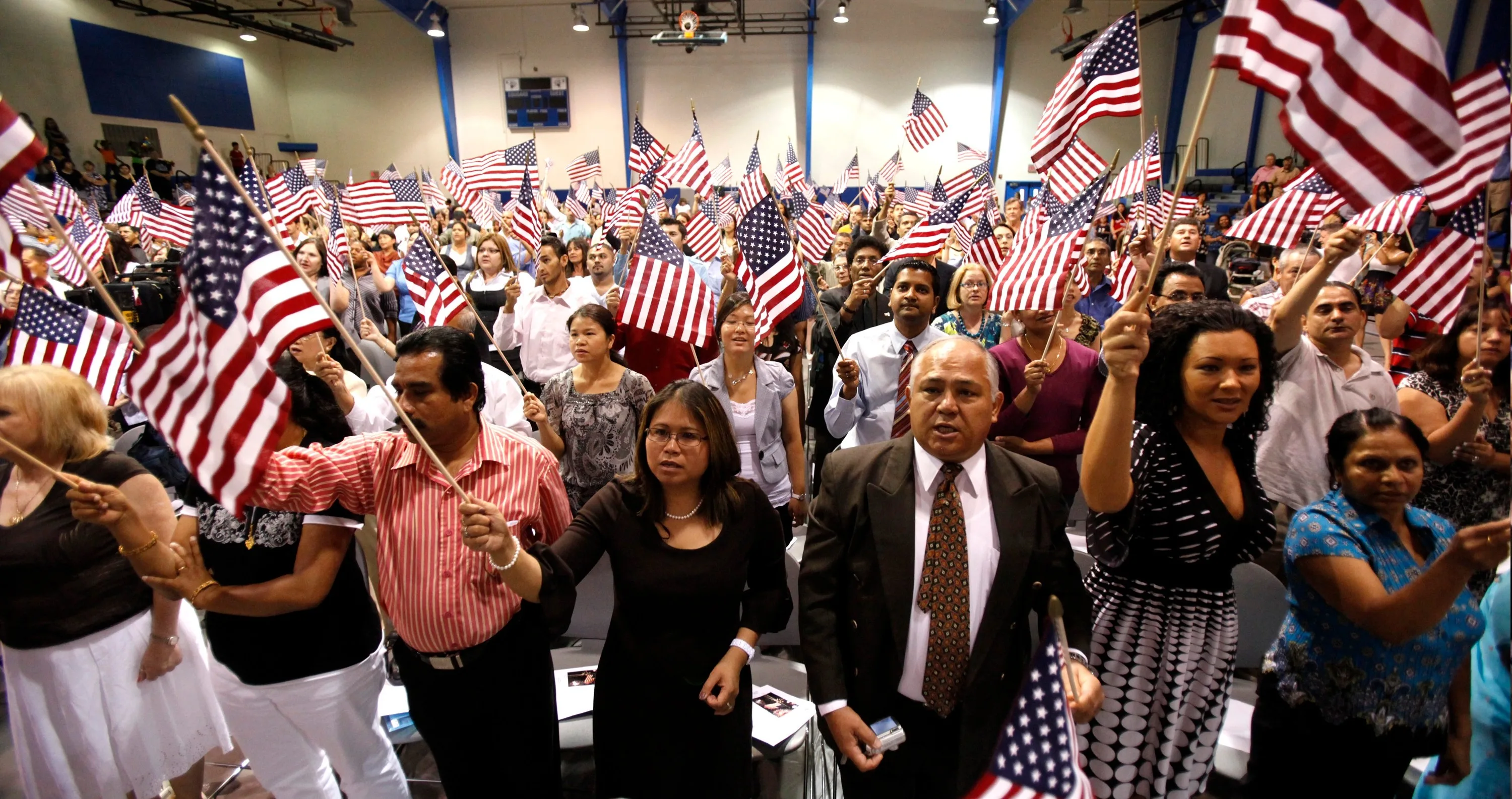 us-immigration-legal-immigrants-citizenship.jpg В США проживает 50 миллионов иммигрантов