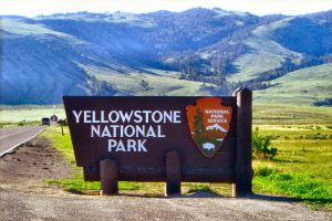 ynp-yellowstone-entry-sign-300x200 ynp-yellowstone-entry-sign