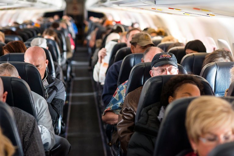 07ITINERARIES1-master768 Spirit Airlines уменьшает размеры сидений в самолетах