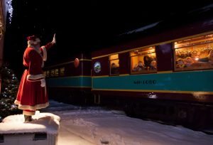 polarexpress-northpole1-premierrailcollection-e2-300x204 polarexpress-northpole1-premierrailcollection-e2