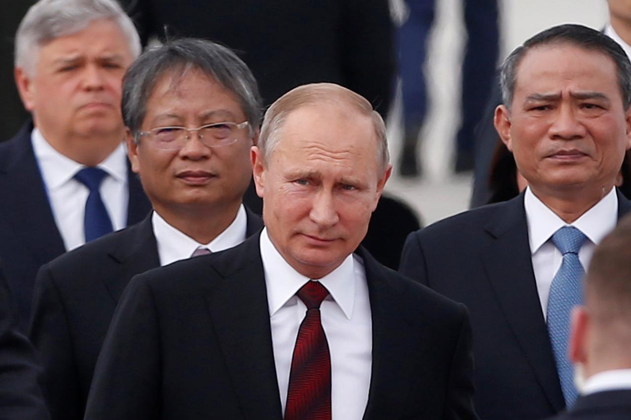 zavantazhennya-1 Трамп увиделся с Путиным на саммите во Вьетнаме