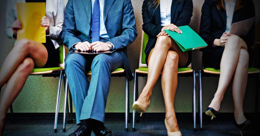 104747605-job-interview-1920x1080.1910x1000-1024x536 История одного интервью на грин-карту по браку