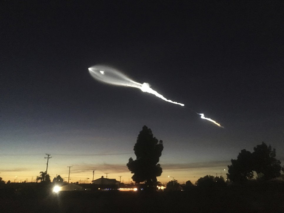 1511567618 Американцы потеряли секретный спутник, который запускали в SpaceX
