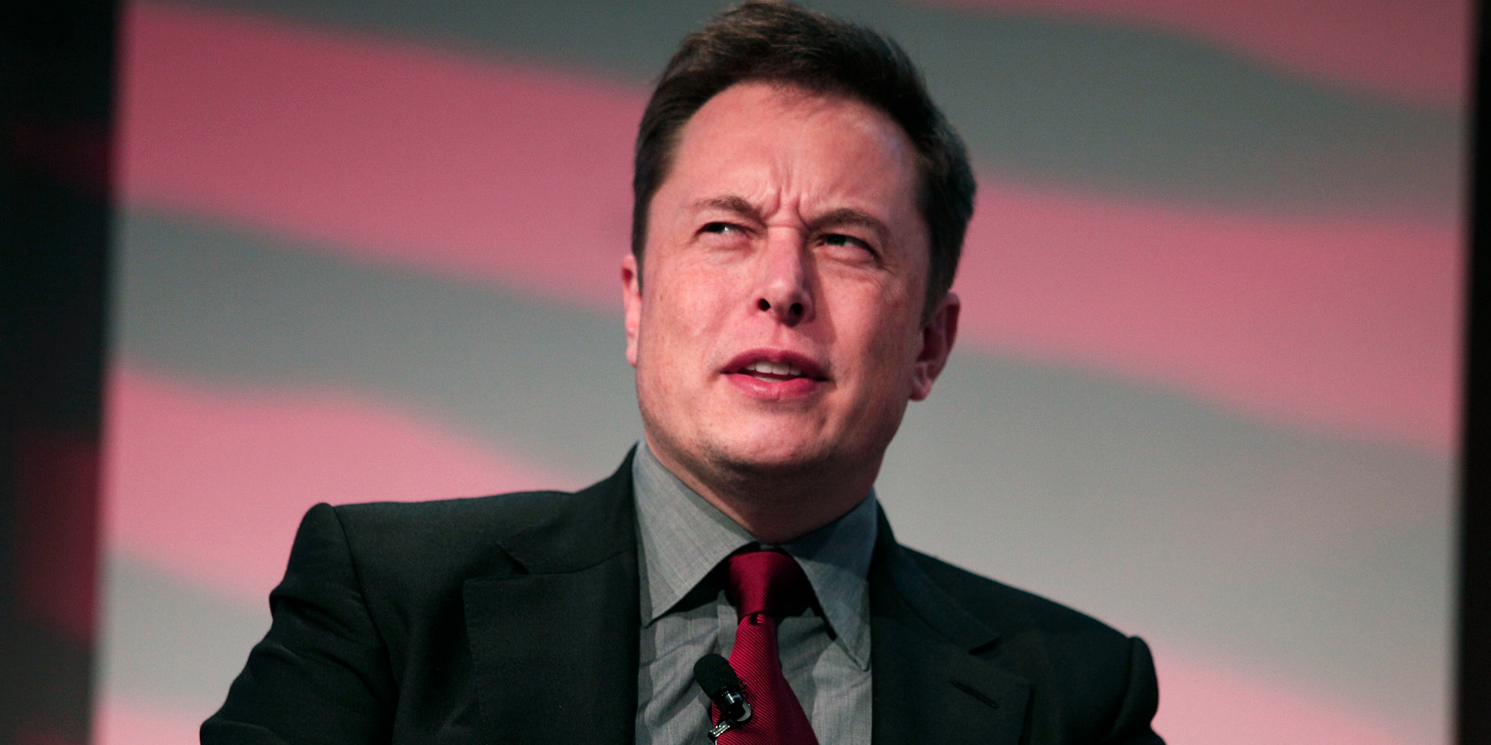 elon-musk-unamused Илона Маска лишили зарплаты