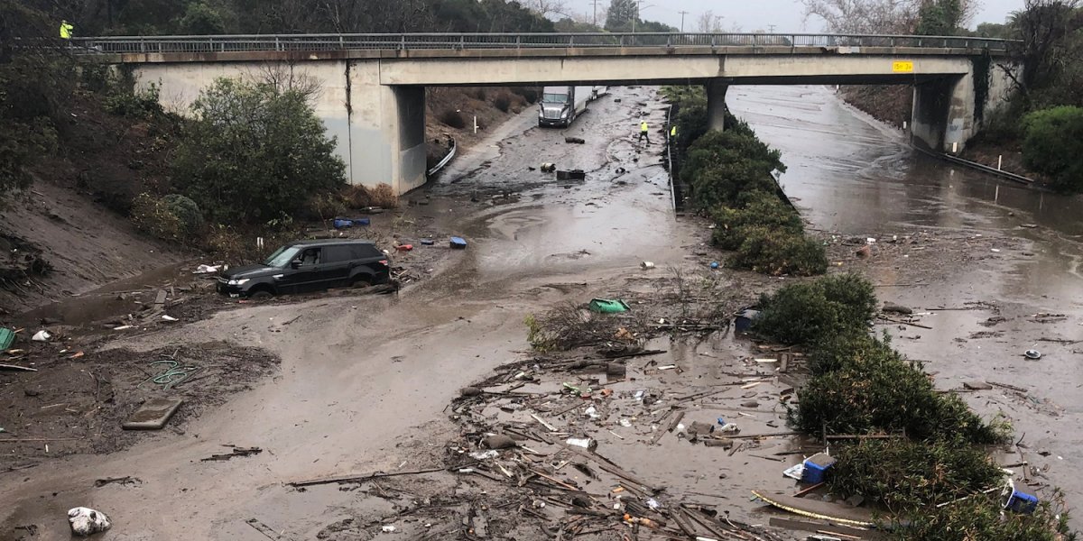 montecito-mudslide-union-pacific-railroad ФОТО: Из-за оползней в Калифорнии погибли 13 человек
