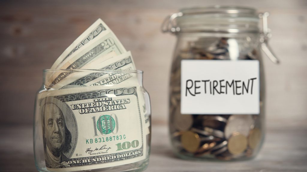 retirement-jars-money-stock-today-150922-tease_7794de7589902240d3e01d10f78408dc-1024x576 Американцам потребуется накопить $1,5 миллиона для комфортной пенсии