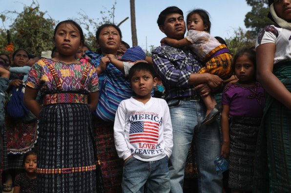 9-these-photos-show-the-lives-of-undocumented-immigrants ФОТО: Как нелегальные иммигранты добираются до США