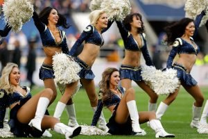 Los-Angeles-Rams-cheerleaders-1142aa8f0e394e6a9c32d2de3b55db4f-0-300x200 Britain Giants Rams Football
