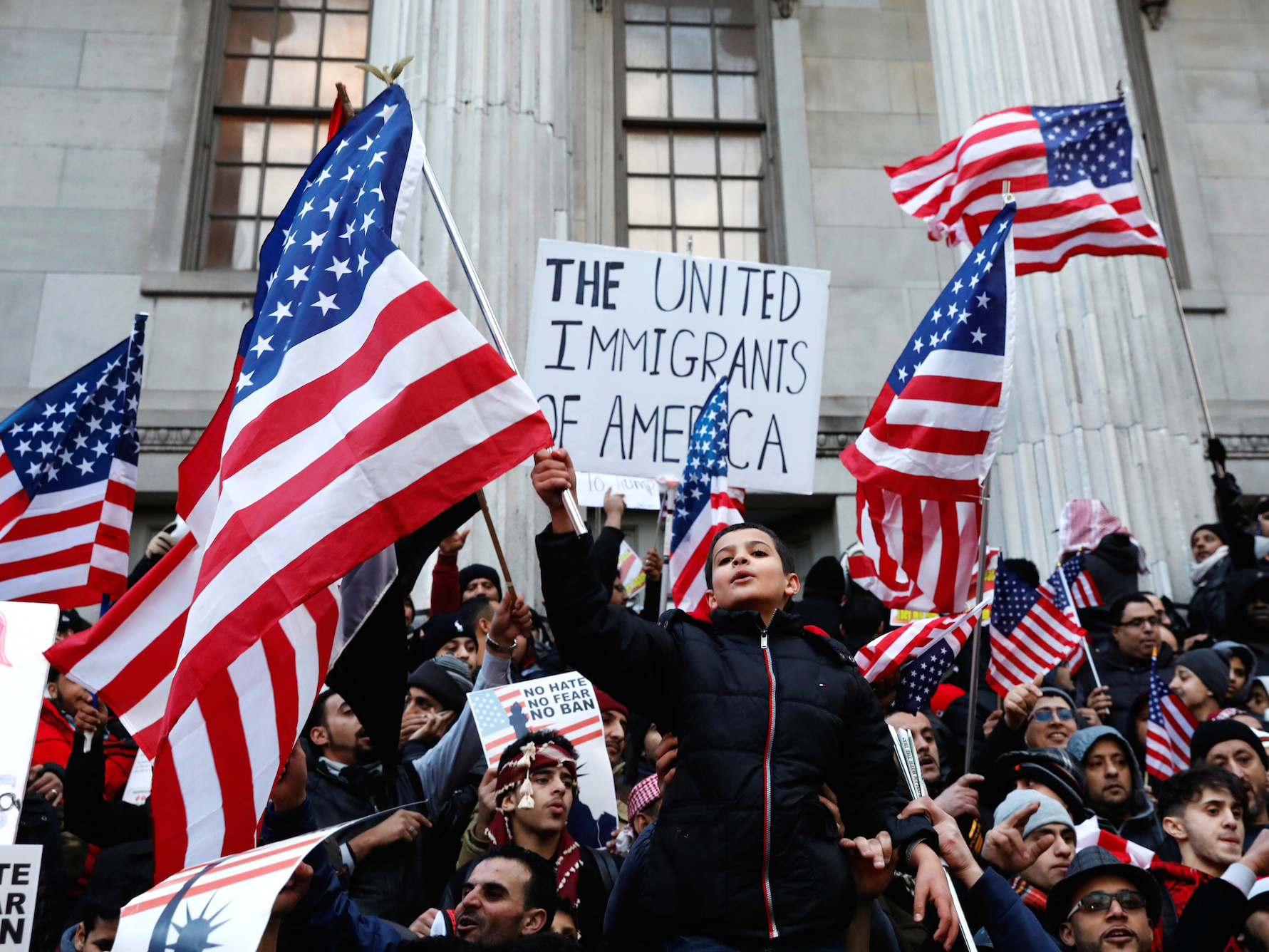 businesses-across-the-us-are-closing-for-the-day-without-immigrants-protest Кроме DACA: Как легальные иммигранты борются за свои права