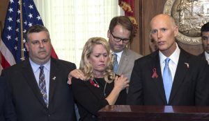 school_shooting_florida_90398_c0-150-4734-2910_s885x516-300x175 school_shooting_florida_90398_c0-150-4734-2910_s885x516
