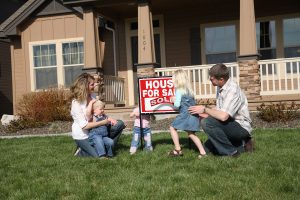 Buying-House-Before-Selling-Yours-574b81613df78ccee1f6c142-300x200 Buying-House-Before-Selling-Yours-574b81613df78ccee1f6c142