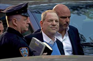 636628358021286279-EPA-USA-NEW-YORK-WEINSTEIN-ARREST-300x198 636628358021286279-EPA-USA-NEW-YORK-WEINSTEIN-ARREST