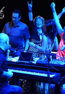 LVT-Dueling-Pianos-2017_0085-e1530638231586-207x300 LVT-Dueling-Pianos-2017_0085