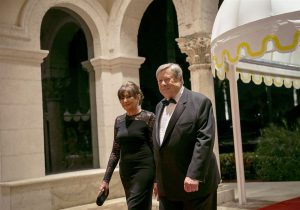 TRUMP-SCENE-9-1-1532179583-300x210 TRUMP-SCENE-9-1-1532179583
