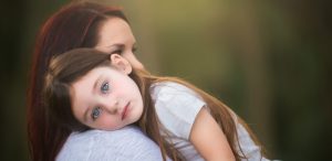 devochka-rebenok-mama-vzglyad-e1533226802237-300x146 devochka-rebenok-mama-vzglyad