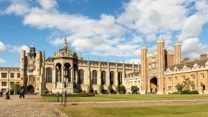 Trinity_College_-_Great_Court_02-300x169 Trinity_College_-_Great_Court_02