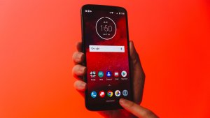 motorola-moto-z3-product-photos-5-300x169 motorola-moto-z3-product-photos-5