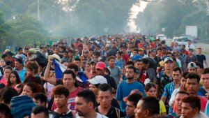 181021110125-01-migrant-caravan-1021-super-tease-300x169 181021110125-01-migrant-caravan-1021-super-tease