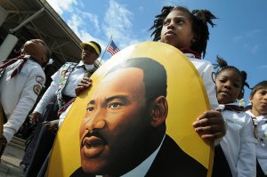 IMG_MLK_Day_Parade.JPG_2_1_PR453VU2-300x199 MLK Day Parade