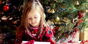 o-KIDS-CHRISTMAS-PRESENTS-facebook-300x150 o-KIDS-CHRISTMAS-PRESENTS-facebook