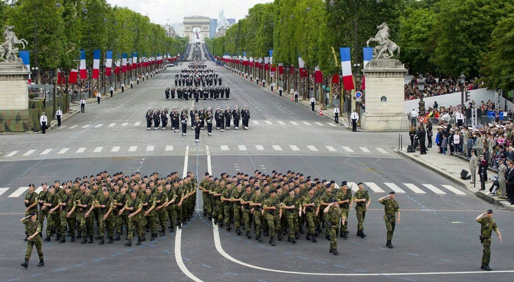 bastille-day-paris-08-e1551034498279-1024x563 Дональд Трамп отказался от военного парада на День независимости, но анонсировал “Салют Америке”