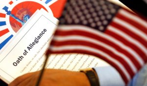 naturalization-ceremony-oath-allegiance-300x175 naturalization-ceremony-oath-allegiance