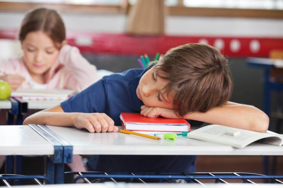 Bad-sleep-habits-can-cause-obesity-poor-diet-in-kids Американцы очень мало спят. Чем это грозит?