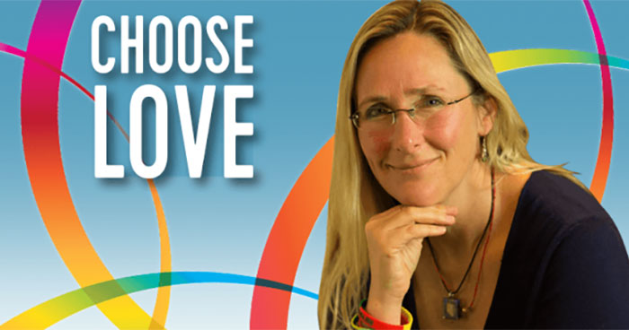 scarlett-choose-love_feature Как воспитать добрых детей