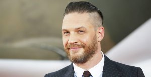 tom-hardy-tom-khardi-aktior-ulybka-e1576448722855-300x153 tom-hardy-tom-khardi-aktior-ulybka