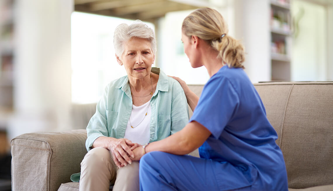 1140-patient-nurse-assessing-mental-health.imgcache.rev3f907abc523849678bf05571154a1cd5 Лучшие вакансии недели для русскоязычных в США — 30  декабря-5 января