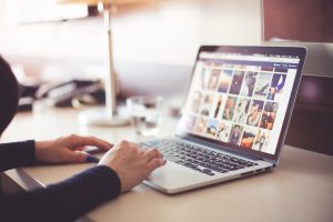 person-using-laptop-computer-during-daytime-300x200 person-using-laptop-computer-during-daytime