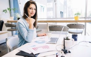 accountant-e1608231412750-300x190 accountant