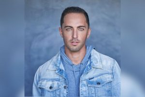 zach-avery-arrested-in-huge-ponzi-scheme-240-300x200 zach-avery-arrested-in-huge-ponzi-scheme-240