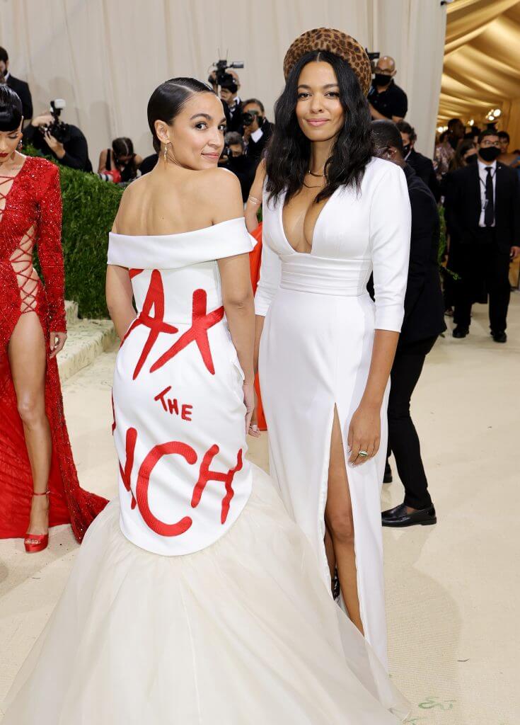 ceddc43f-8077-4826-bbb2-00c087d77948-735x1024 Met Gala 2021: самые провокационные и эпатажные наряды на главном событии в мире моды