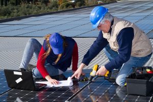 what_does_a_solar_installer_do-300x200 what_does_a_solar_installer_do
