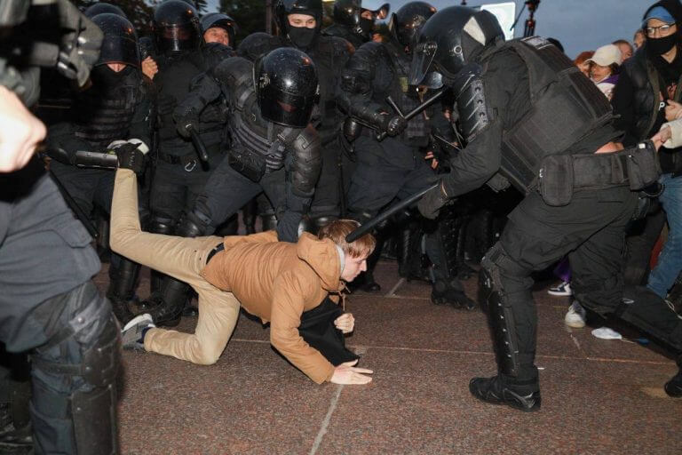 photo_2022-09-21_12-53-35-768x512 Мобилизация в РФ как повод для убежища в США. Комментирует иммиграционный адвокат